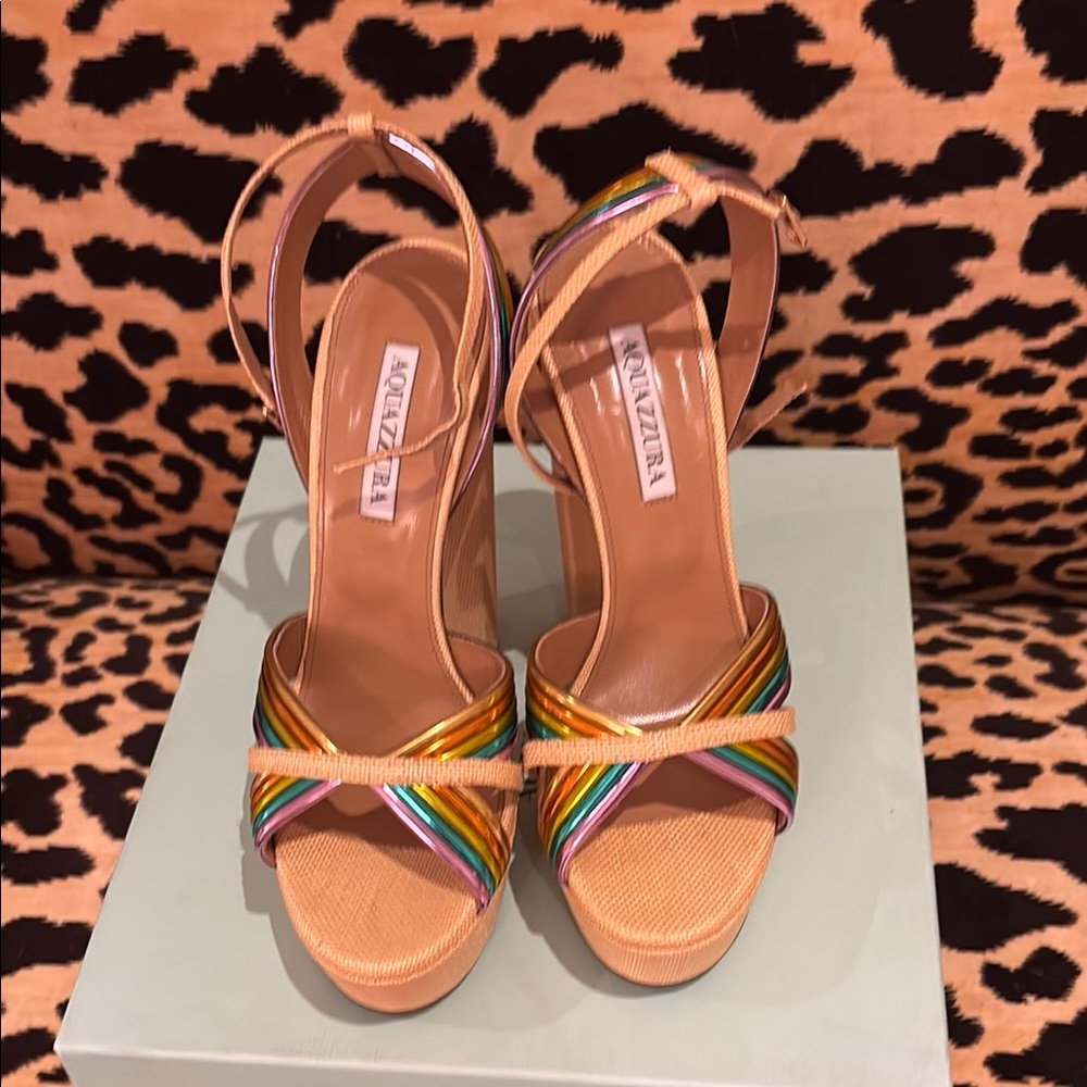 Aquazzura so Sundance plateau Tan raffia platform labeled 39 fit US 9